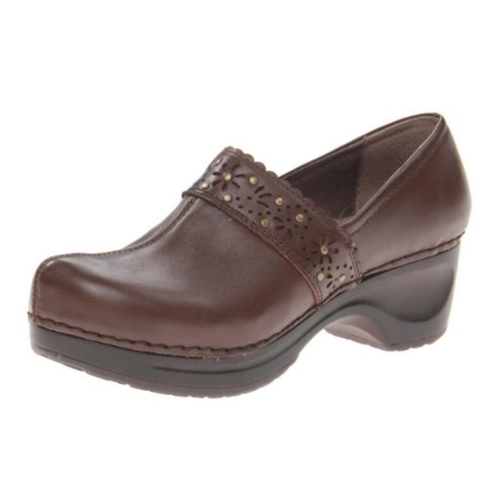 Sanita Denby Brown Leather Floral Flower Cut Out Vamp Studded Scalloped Clogs 40